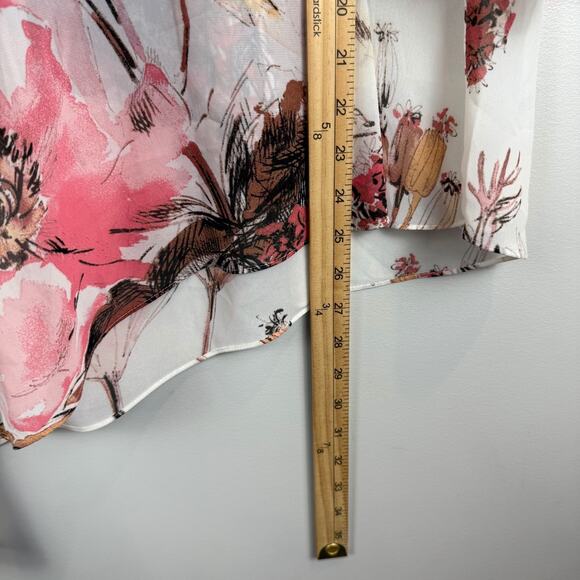Chico's Travelers Top Women 2 US L Multi Wildflower Semi-Sheer Asymmetrical Hem - Picture 10 of 10